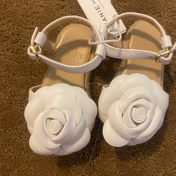 Janie & Jack Girls White Sandals Adjustable New Size 4 🌷 - Picture 7 of 8